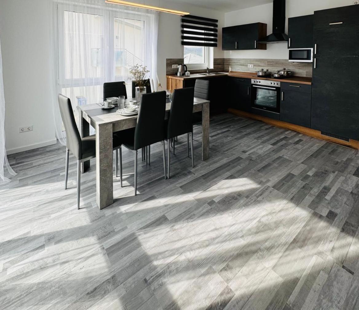 Weikersheim Penthouse Apartment Bagian luar foto